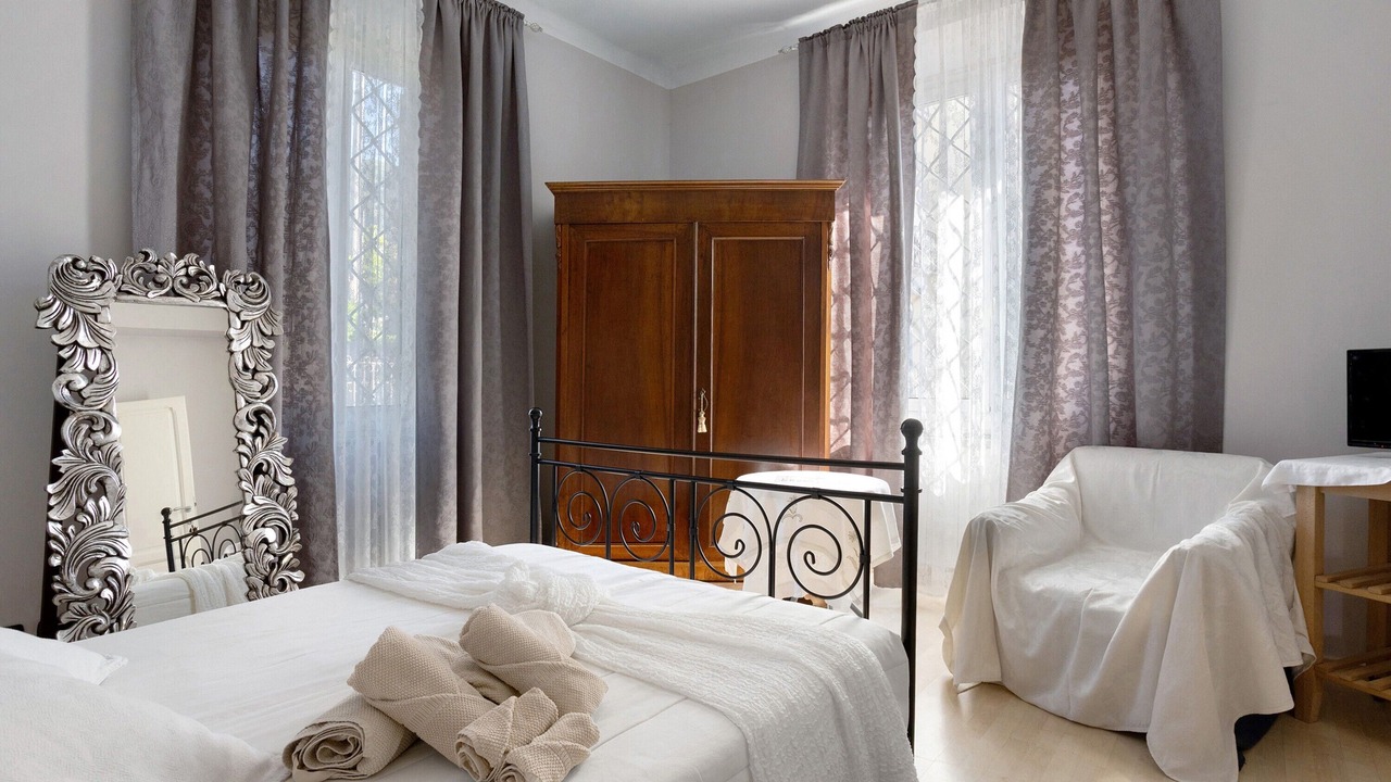 Photo of Bedroom in Massa