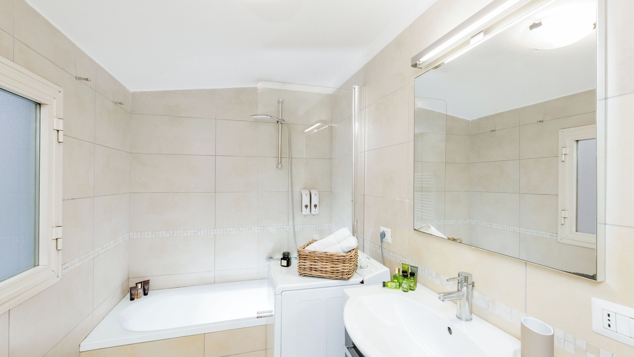 Photo of Bathroom in Trastevere
