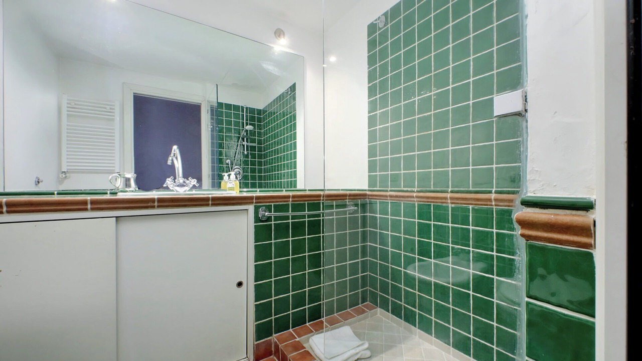 Photo of Bathroom in Navona