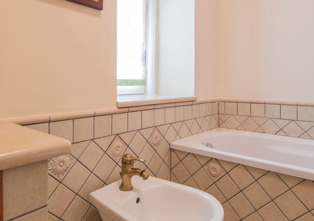 Photo of Bathroom in Sant'Agata de'Goti