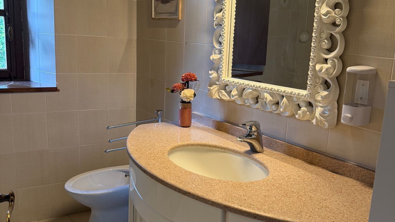 Photo of Bathroom in Gaiole in Chianti