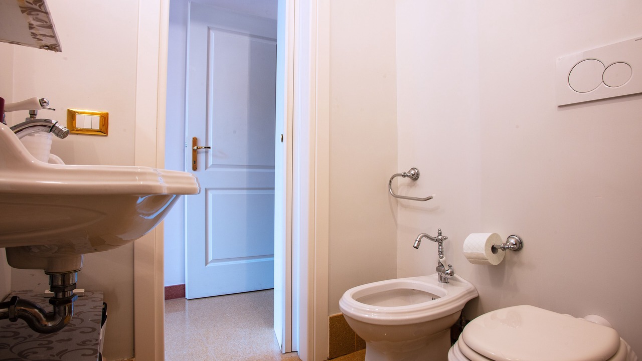 Photo of Bathroom in Rione IX Pigna
