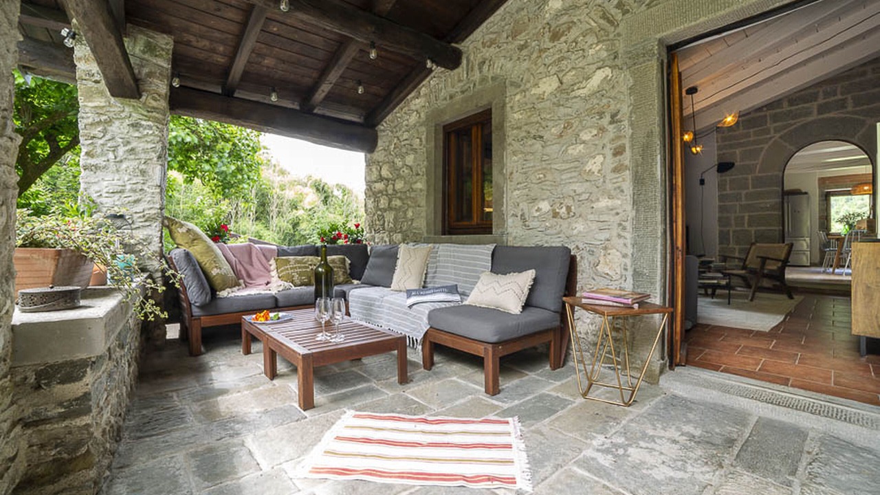 Photo of Patio Balcony in Fivizzano