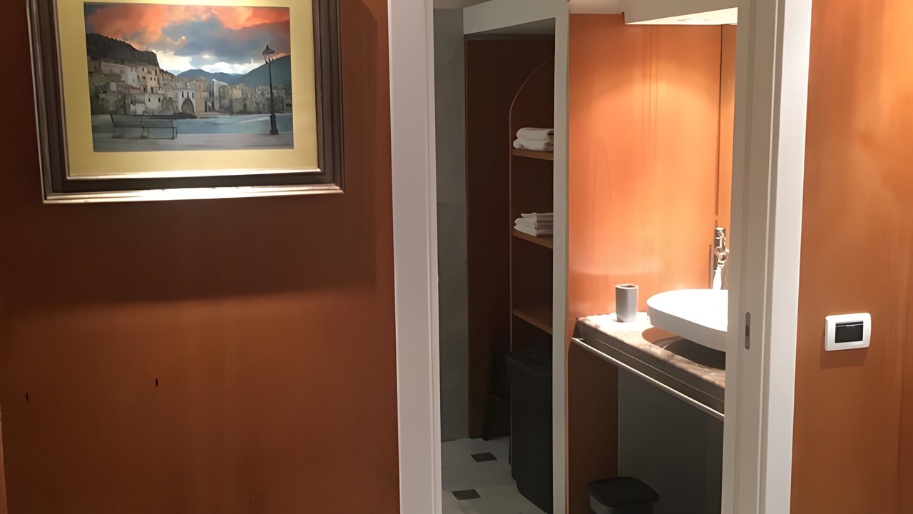 Photo of Bathroom in Kalsa