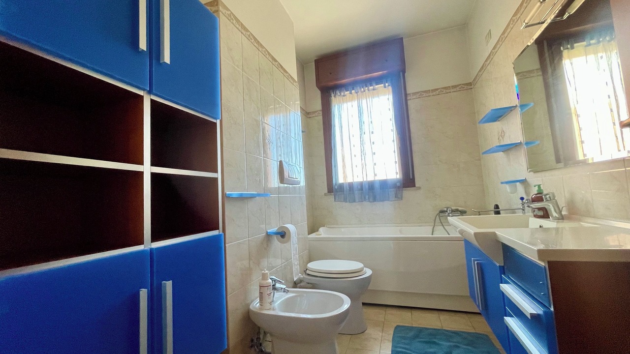 Photo of Bathroom in Zona XVI Torrenova