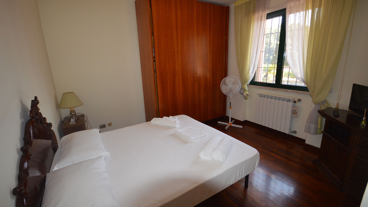 Photo of Bedroom in Latina