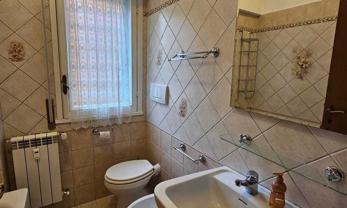 Photo of Bathroom in Quartiere XXVIII Monte Sacro Alto