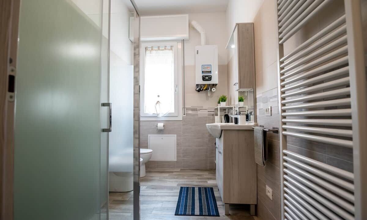 Photo of Bathroom in Camposanto