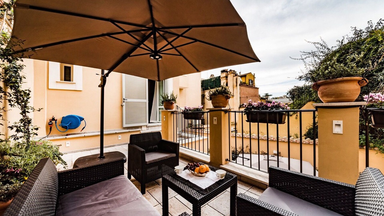 Photo of Patio Balcony in Monti