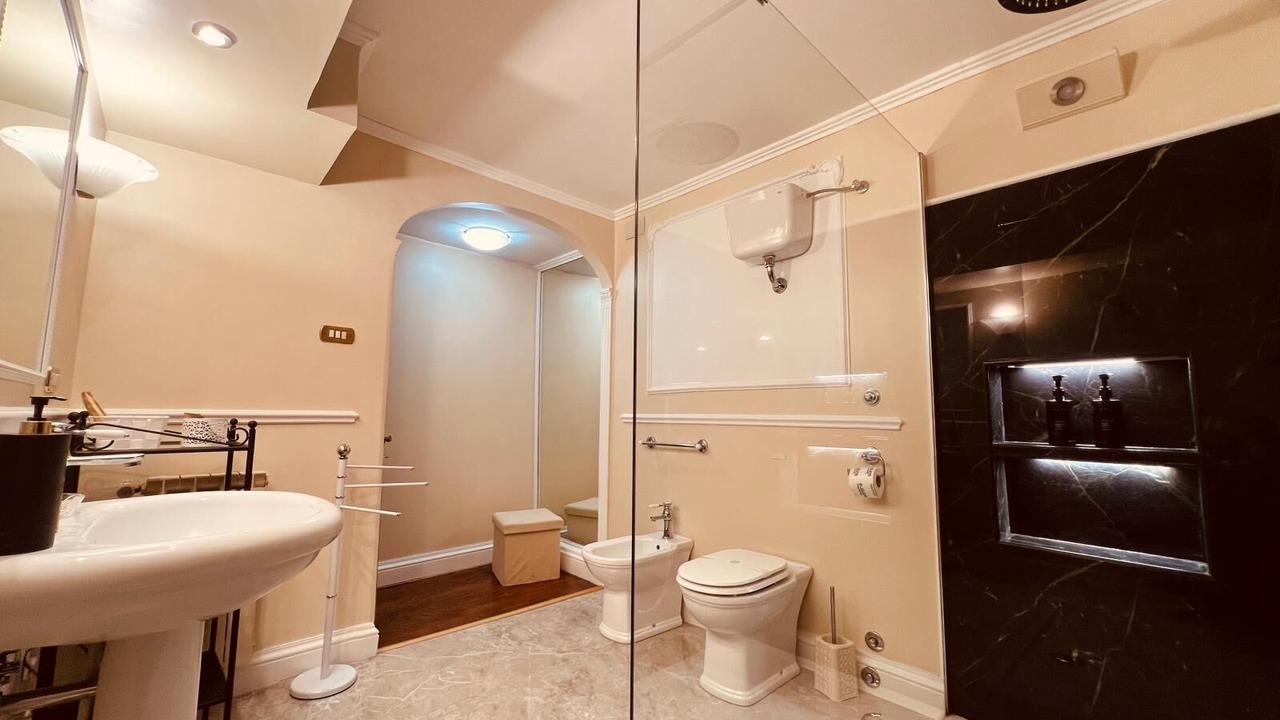 Photo of Bathroom in Rome City Centre