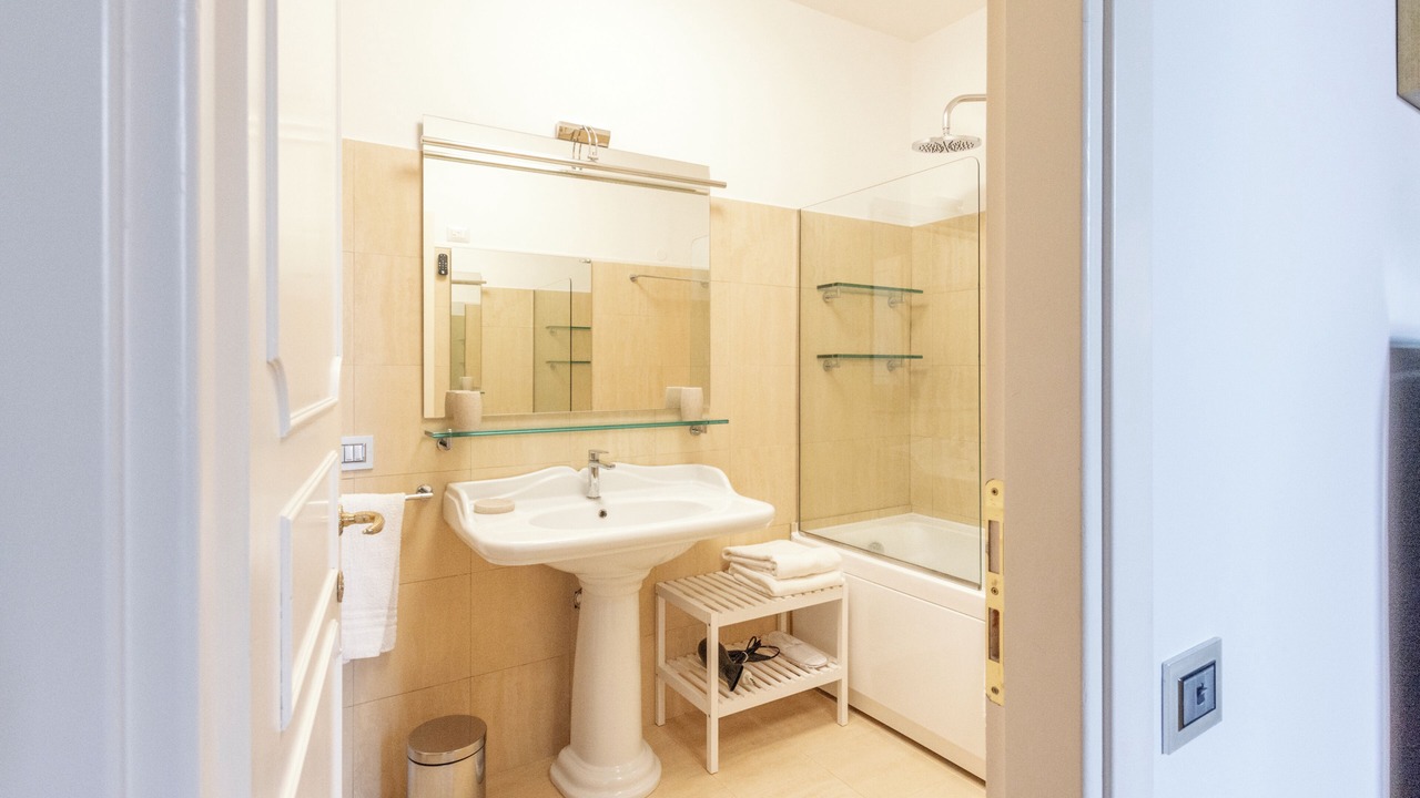 Photo of Bathroom in Rione VII Regola