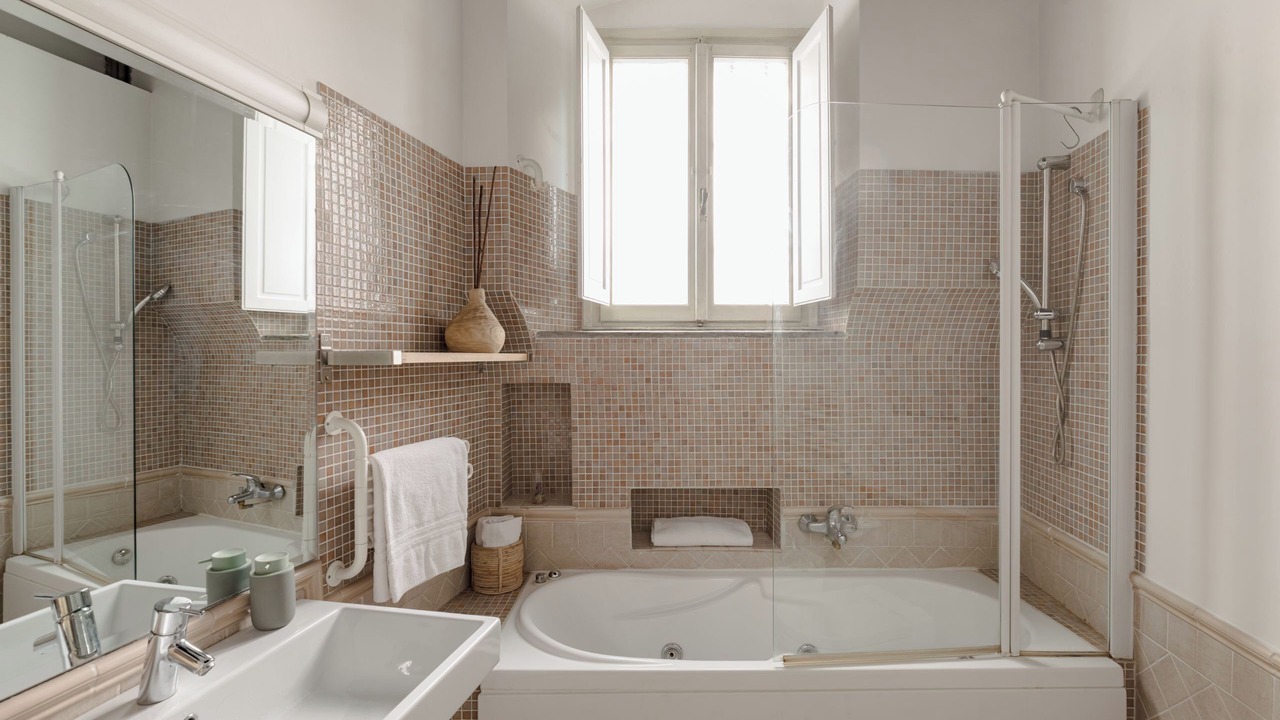Photo of Bathroom in Rione VII Regola