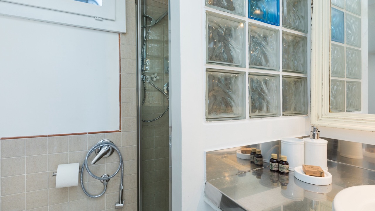 Photo of Bathroom in Rome City Centre
