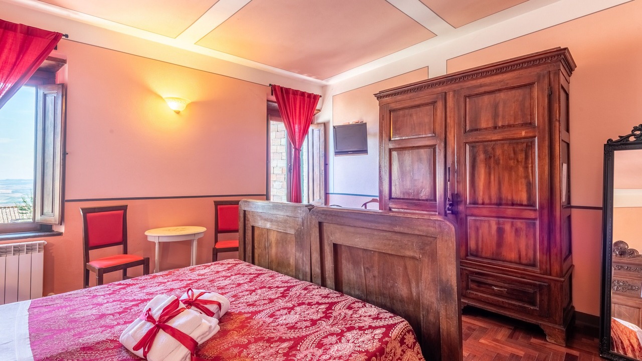 Photo of Bedroom in Montalcino