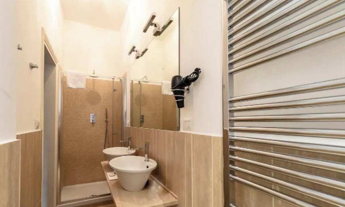 Photo of Bathroom in Navona