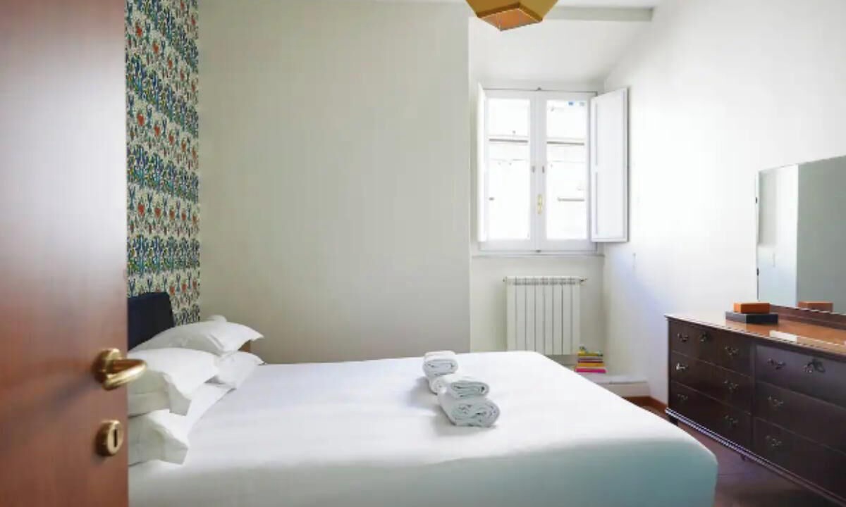 Photo of Bedroom in Rione VI Parione