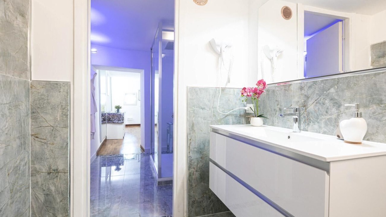 Photo of Bathroom in Rione VII Regola