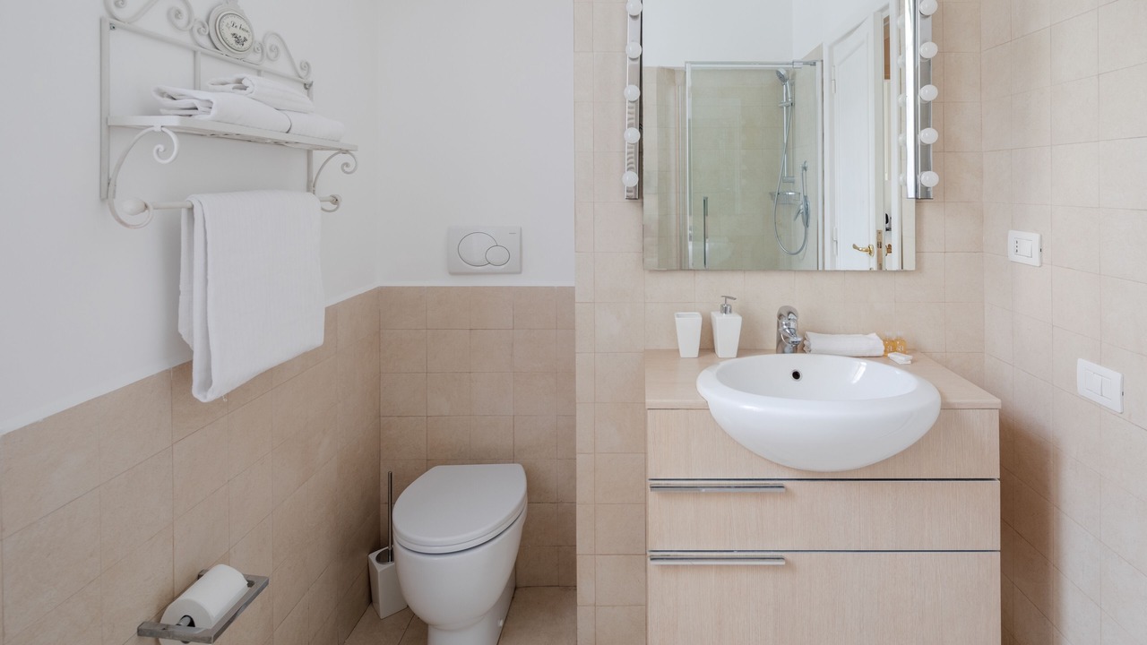 Photo of Bathroom in Navona