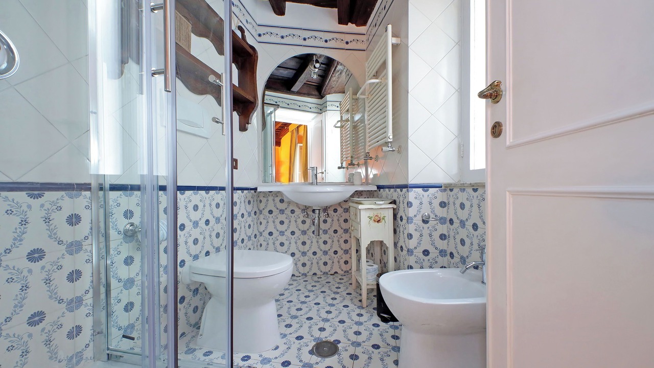 Photo of Bathroom in Navona