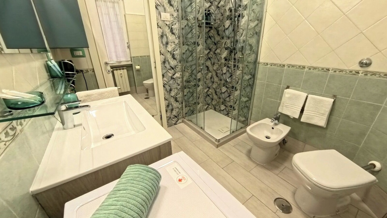 Photo of Bathroom in Tuscolano