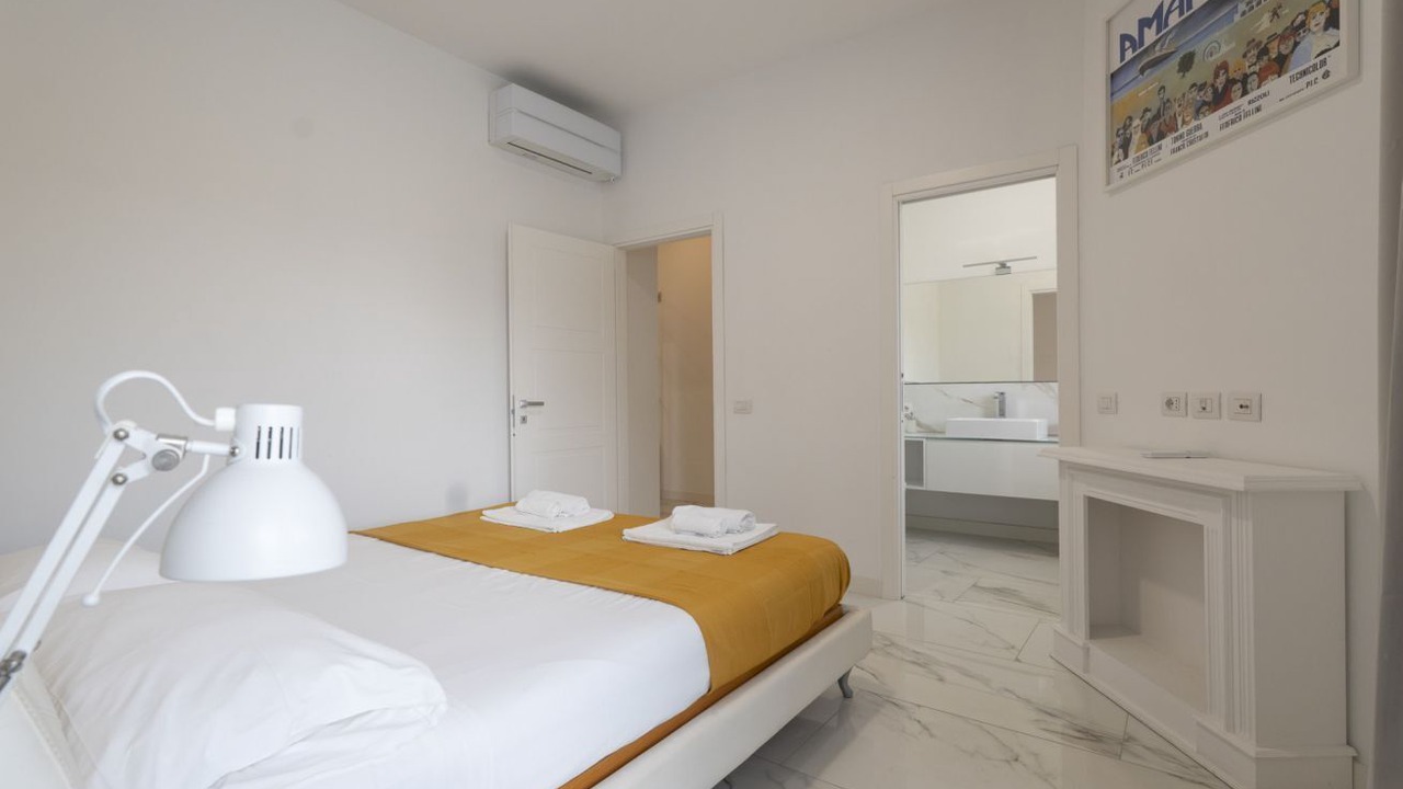 Photo of Bedroom in Marina Centro