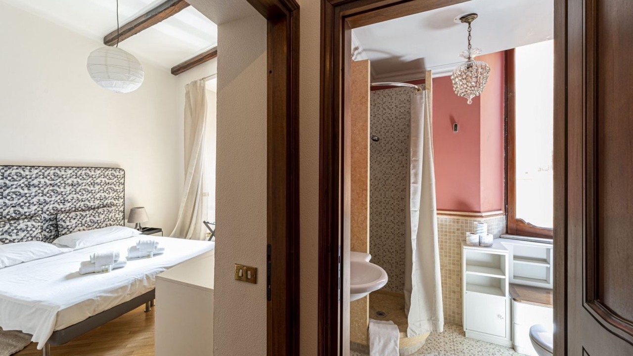 Photo of Bedroom in Rome City Centre