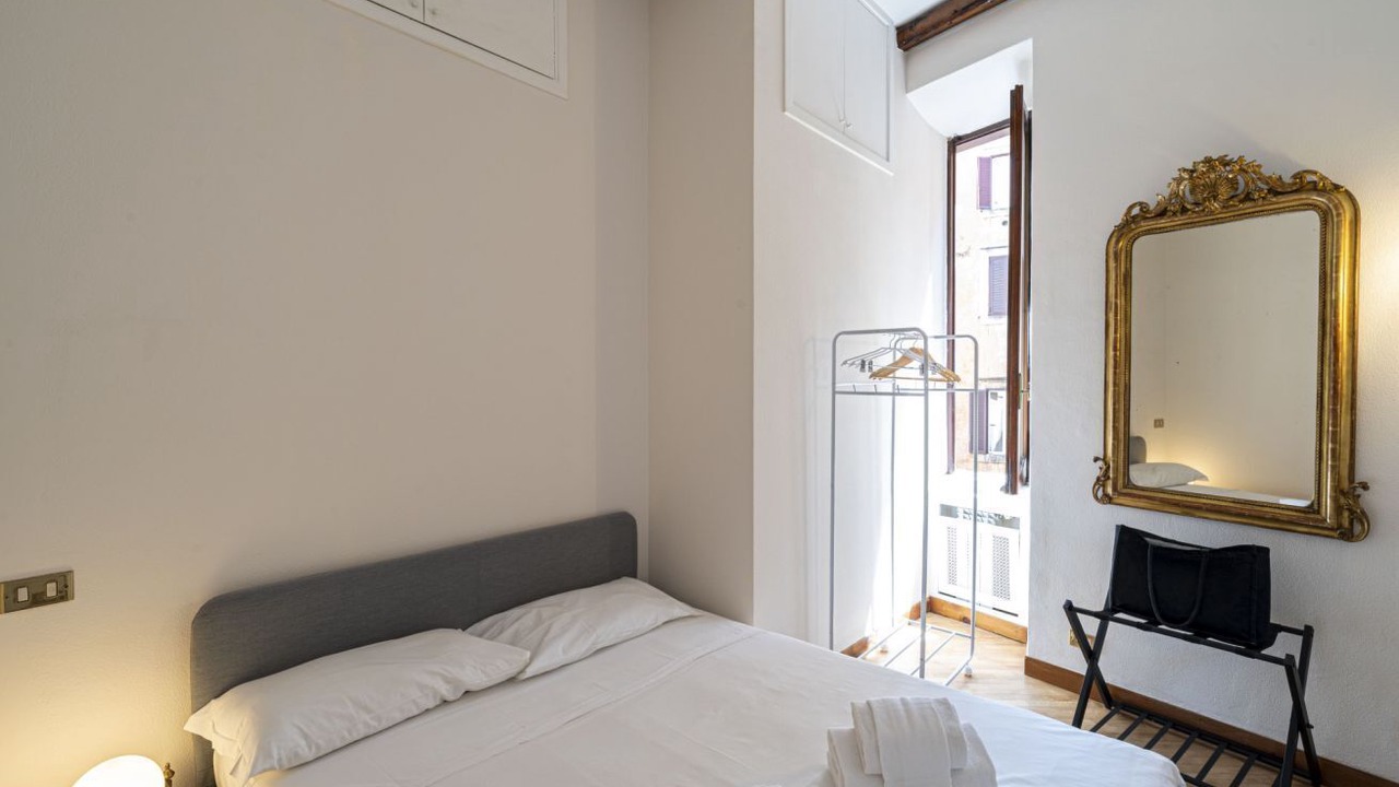 Photo of Bedroom in Rome City Centre