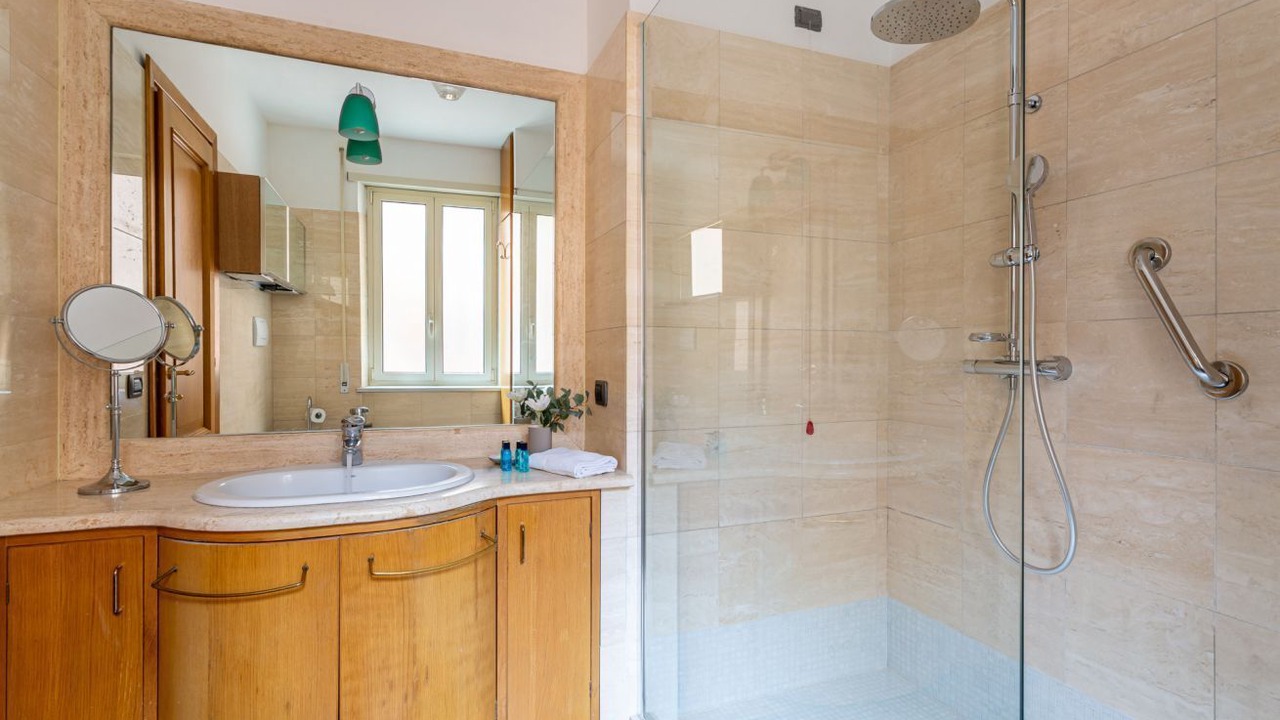 Photo of Bathroom in Rione IV Campo Marzio