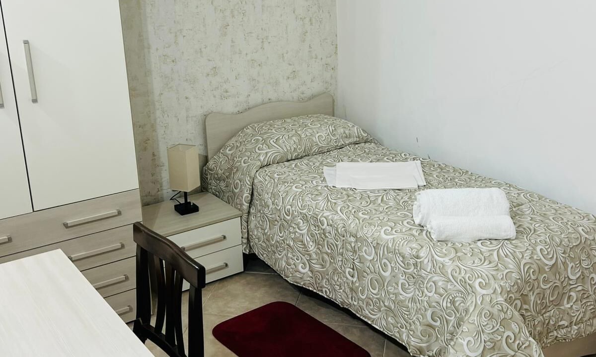 Photo of Bedroom in Naples City Centre