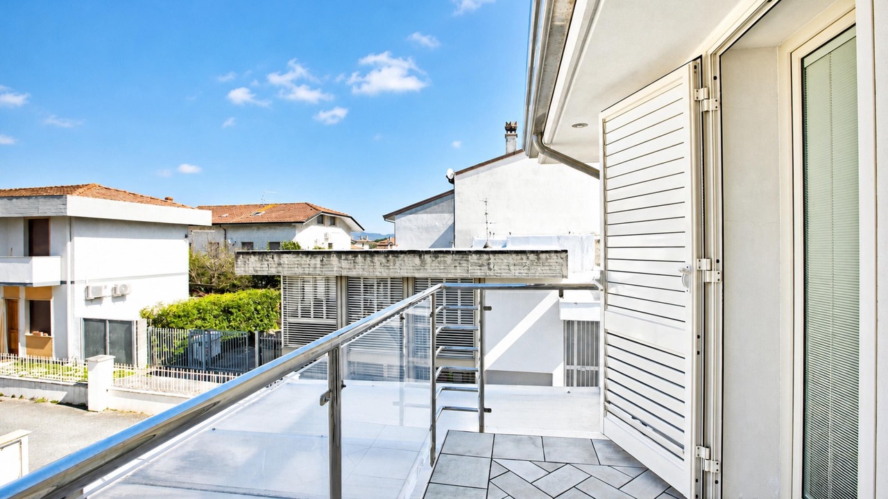 Photo of Patio Balcony in Torre del Lago Puccini