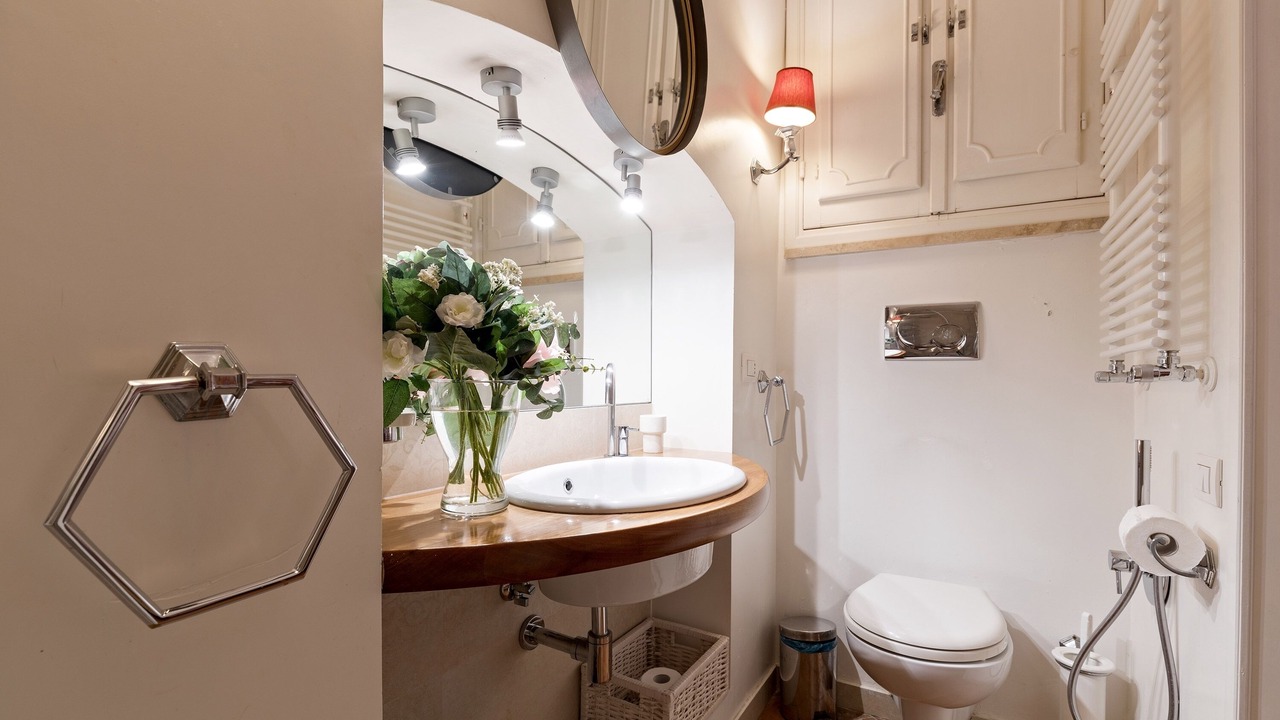 Photo of Bathroom in Rione VII Regola