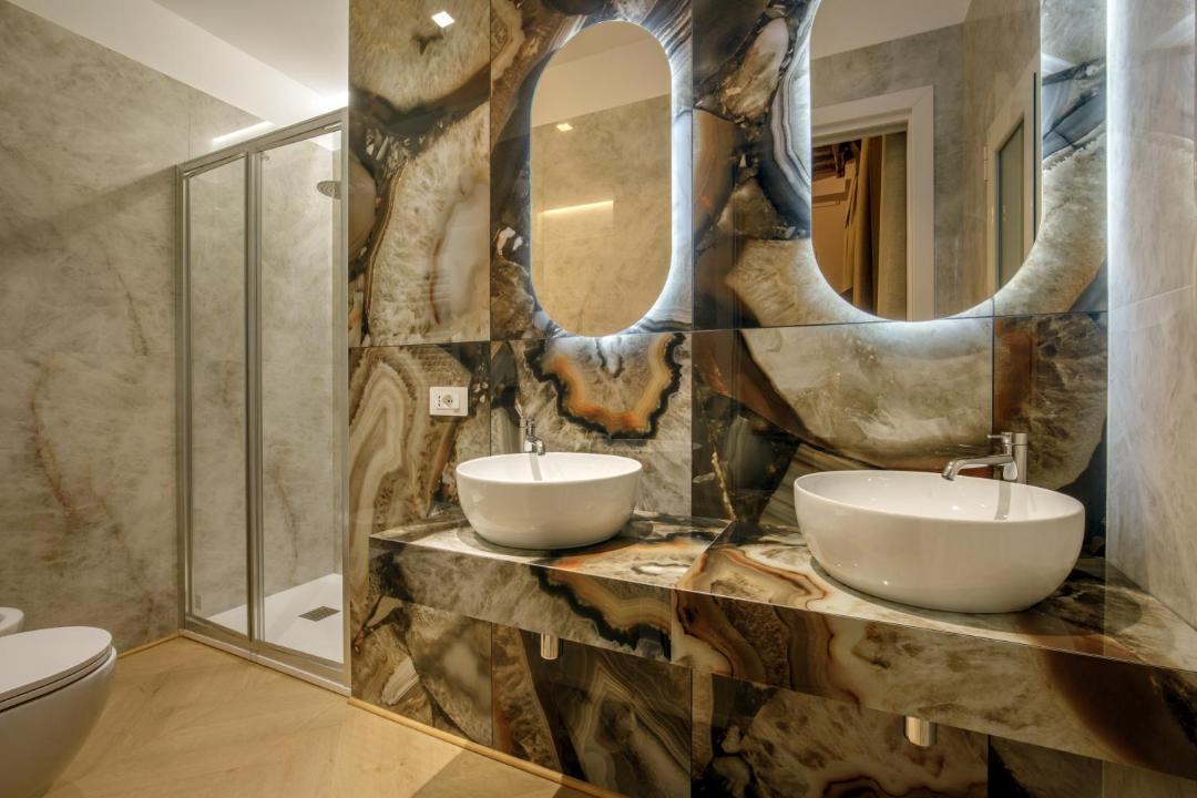 Photo of Bathroom in Rione VI Parione