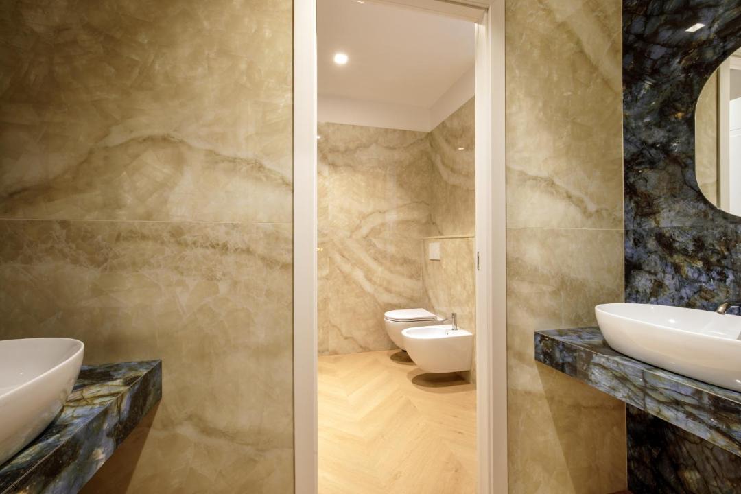 Photo of Bathroom in Rione VI Parione