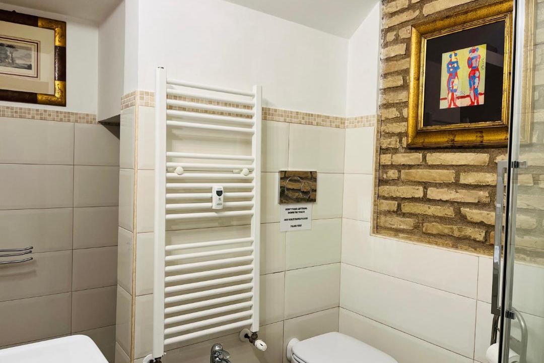 Photo of Bathroom in Monti
