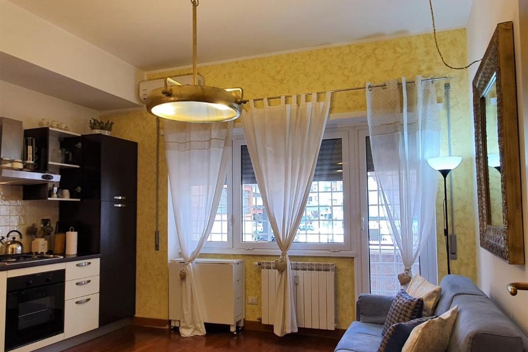 Photo of Livingroom in Quartiere XIII Aurelio