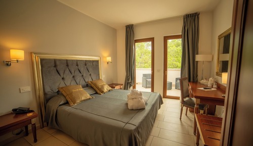 Panoramic Double Room, Terrace, Garden View