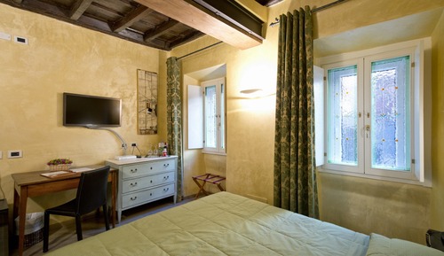 Classic Double Room, 1 King Bed, Ensuite