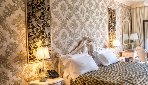 Junior Suite, Canal View
