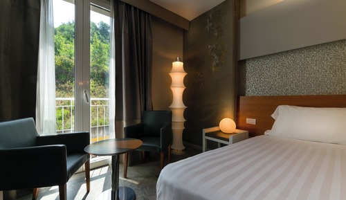 Deluxe Room, 1 King Bed