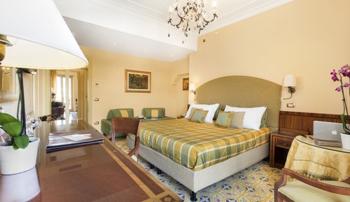 Deluxe Room, Balcony