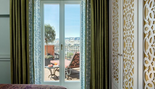 Deluxe Room (Panoramic View)