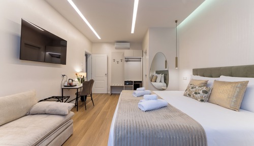 Elite Room, City View