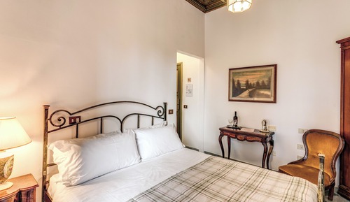 Exclusive Double Room, Refrigerator, Garden View