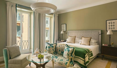 Family Room, 2 Bedrooms