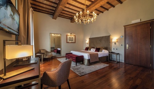 Junior Suite, City View