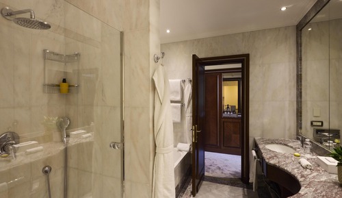 Junior Suite (Piazza View)