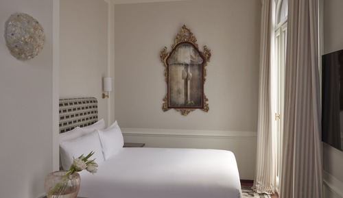 Deluxe Room (Rio Moise)