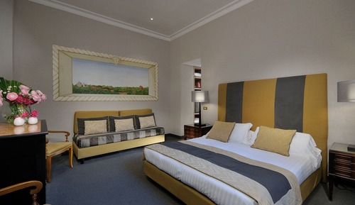 Triple Room