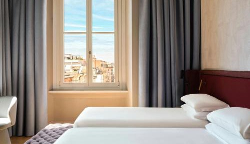 Deluxe Twin Room with City View