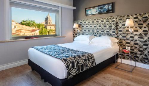 Superior Double or Twin Room with Terrace